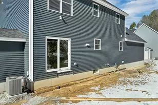 10 Shelburne Ln, Concord, NH 03301 - Photo 8