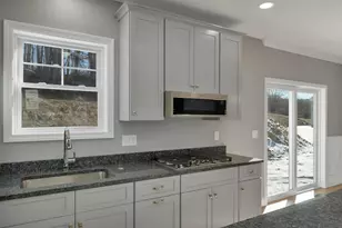 10 Shelburne Ln, Concord, NH 03301 - Photo 12