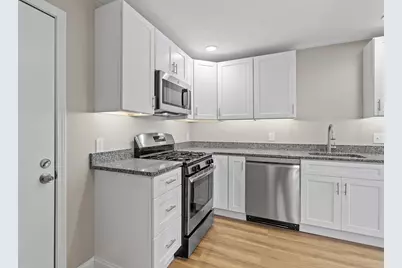 379 Huse Road #34, Manchester, NH 03103 - Photo 16