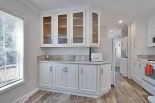 120 Robinhood Dr, Exeter, NH 03833 - Photo 2