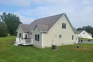 7 Harvest Rd, Windham, NH 03087 - Photo 4