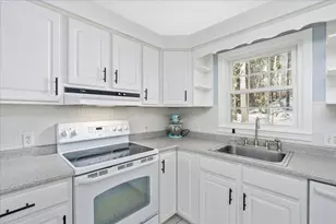 4 Joanne St, Merrimack, NH 03054 - Photo 10