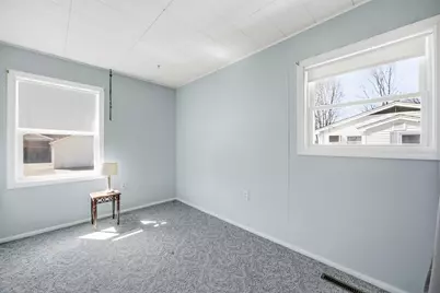 34 Valley Street, Laconia, NH 03246 - Photo 32