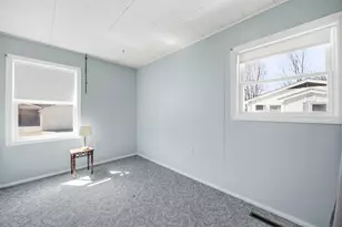 34 Valley St, Laconia, NH 03246 - Photo 32