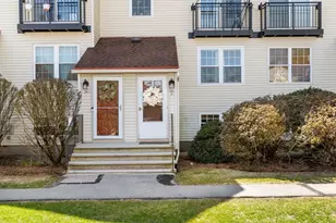 55A E Ridge Rd, Merrimack, NH 03054 - Photo 4