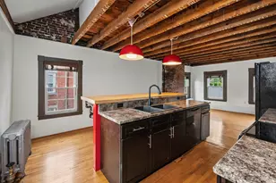 79 Pleasant St, Manchester, NH 03101 - Photo 10