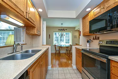 63 Peninsula Drive, Stratham, NH 03885 - Photo 6