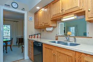 63 Peninsula Dr, Stratham, NH 03885 - Photo 8