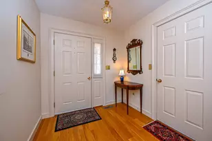 63 Peninsula Dr, Stratham, NH 03885 - Photo 8