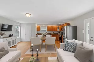 28 Shore Dr, Salem, NH 03079 - Photo 4