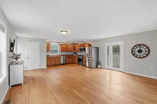 28 Shore Dr, Salem, NH 03079 - Photo 8
