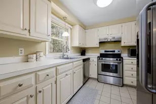 14 Greensward Dr, Grantham, NH 03753 - Photo 8