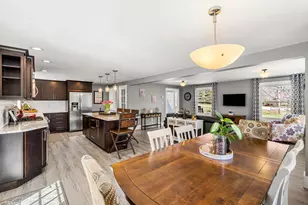 8 Muirfield Dr, Stratham, NH 03885 - Photo 12