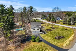 8 Muirfield Dr, Stratham, NH 03885 - Photo 4