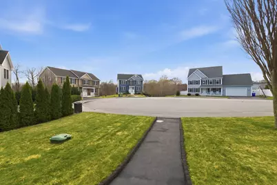 [Address not provided], Manchester, NH 03109 - Photo 2