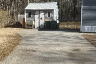 37 Christopher Ln, Fremont, NH 03044 - Photo 2