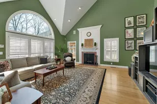 70 Colonel Daniels Dr, Bedford, NH 03110 - Photo 14