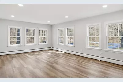 195 Bypass 28, Derry, NH 03038 - Photo 14