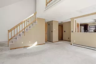 10 Hunter Dr, Derry, NH 03038 - Photo 20