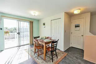 105 Southfield Ln, Peterborough, NH 03458 - Photo 4