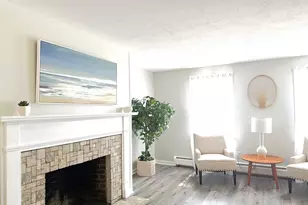 18 Boulder Brook Dr, Exeter, NH 03833 - Photo 2