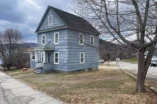 60 Cedar St, Berlin, NH 03570 - Photo 2