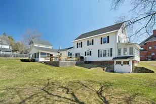 20 School St, Newport, NH 03773 - Photo 2