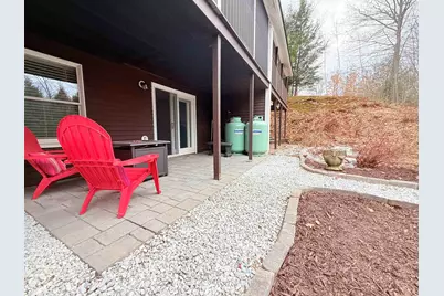 32 Kimball Place, Claremont, NH 03743 - Photo 30