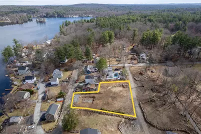 4 Andover Street, Pelham, NH 03076 - Photo 2