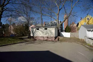 145 Cabot St, Portsmouth, NH 03801 - Photo 10