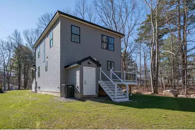 9 Trues Parkway, Sandown, NH 03873 - Photo 4
