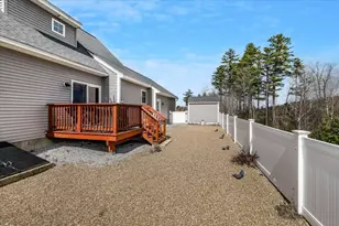 18 Crawford Ln, Hooksett, NH 03106 - Photo 40