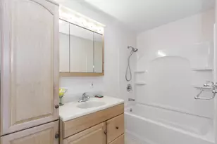 28 Fairway Dr, Merrimack, NH 03054 - Photo 38