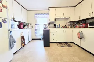 19 Sanders St, Concord, NH 03303 - Photo 14