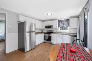 42 Barretts Hill Rd, Hudson, NH 03051 - Photo 8