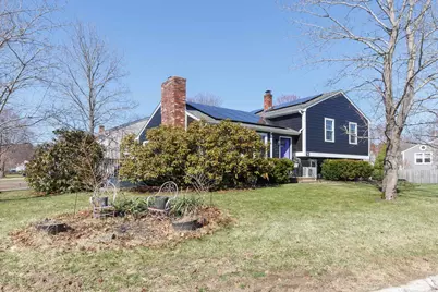 56 Hazelton Court, Manchester, NH 03103 - Photo 2