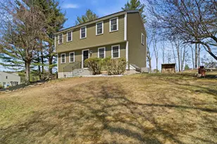 1 Jessica Ln, Hudson, NH 03051 - Photo 4