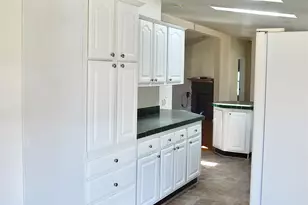 15 South Cranberry Ln, Rochester, NH 03867 - Photo 6