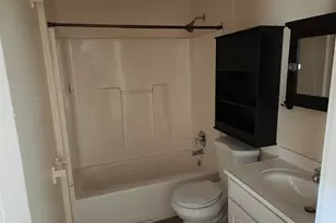 75 W Main St, Littleton, NH 03561 - Photo 4