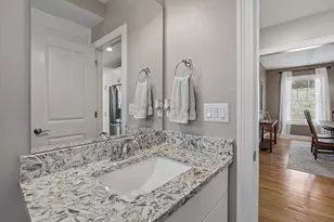 27 Scenic Dr, Manchester, NH 03104 - Photo 12