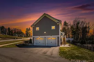 27 Scenic Dr, Manchester, NH 03104 - Photo 36