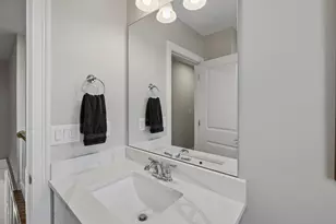 27 Scenic Dr, Manchester, NH 03104 - Photo 20