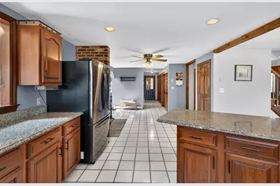 16  Berkeley Street, Pelham, NH 03076 - Photo 6