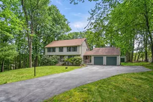 16 Berkeley St, Pelham, NH 03076 - Photo 1