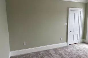 92 Ashland St, Manchester, NH 03104 - Photo 14