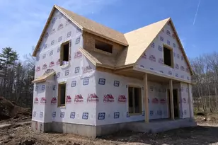 15 Mica Dr, Raymond, NH 03077 - Photo 2