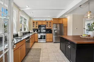 31 Auburn St, Concord, NH 03301 - Photo 10
