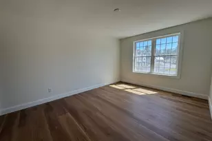 8B Dearborn Circle, Goffstown, NH 03045 - Photo 8