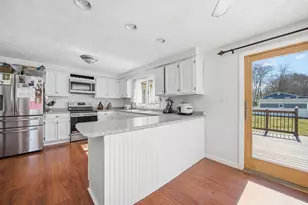 38 Vernon Ave, Rochester, NH 03867 - Photo 12