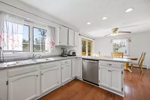 38 Vernon Ave, Rochester, NH 03867 - Photo 10